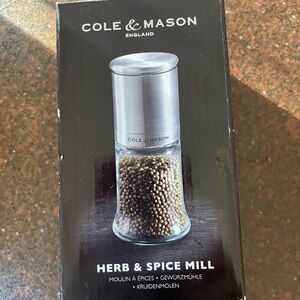 Cole & Mason Herb & Spice Mill Brand new in box have never used NWT